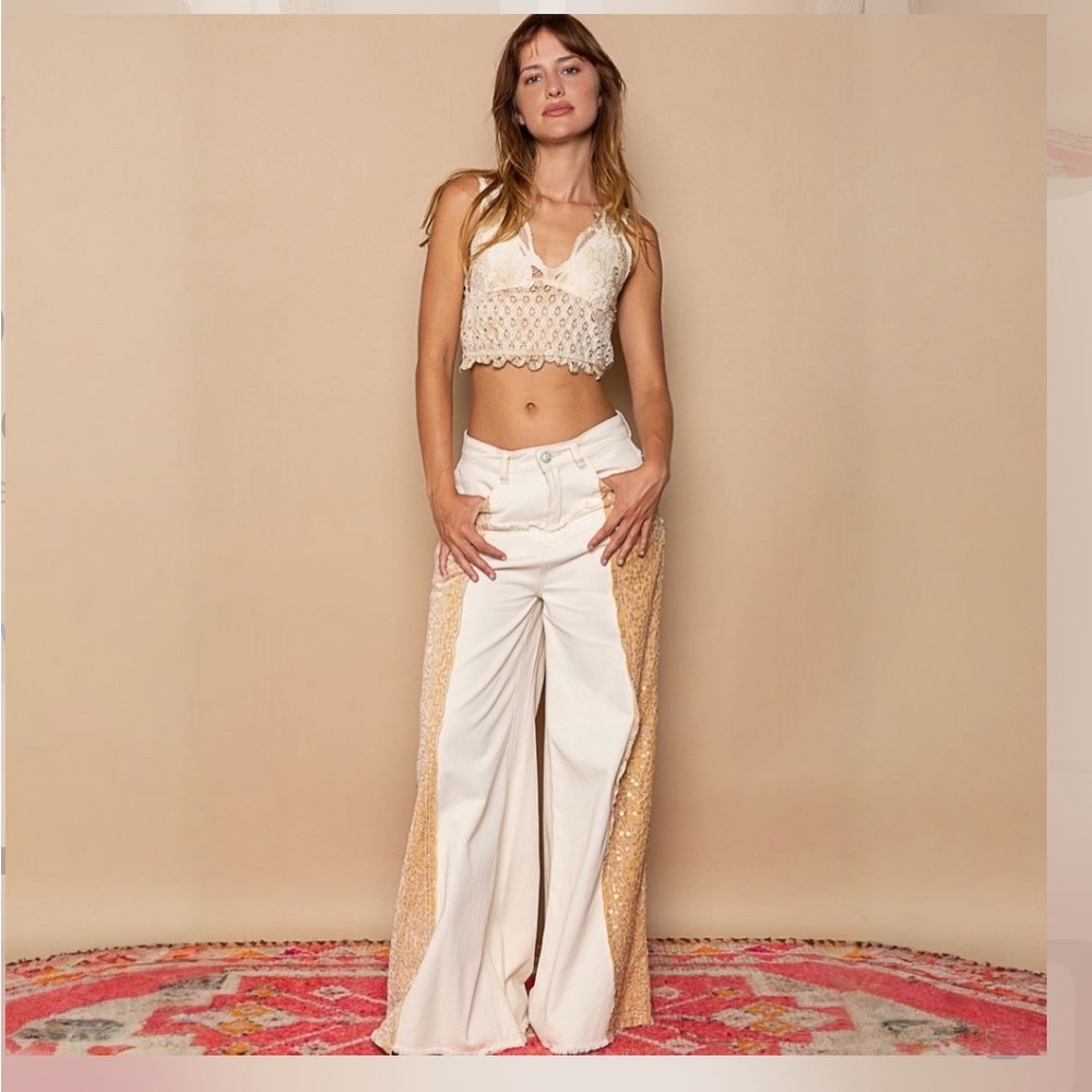 POL Floral Sequin Patch Point Casual Pants